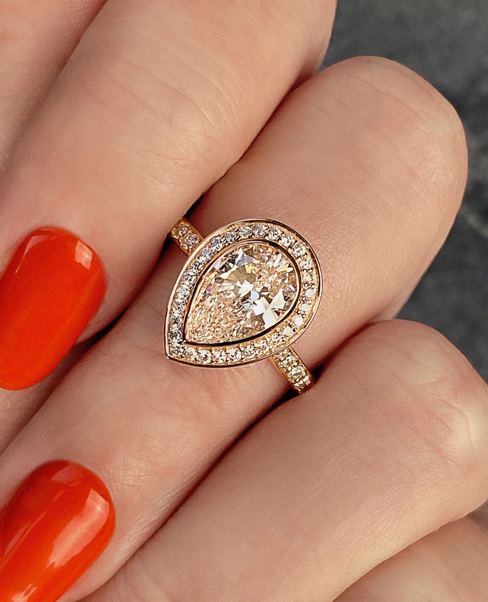 Frank Darling pear bezel halo engagement ring in rose gold