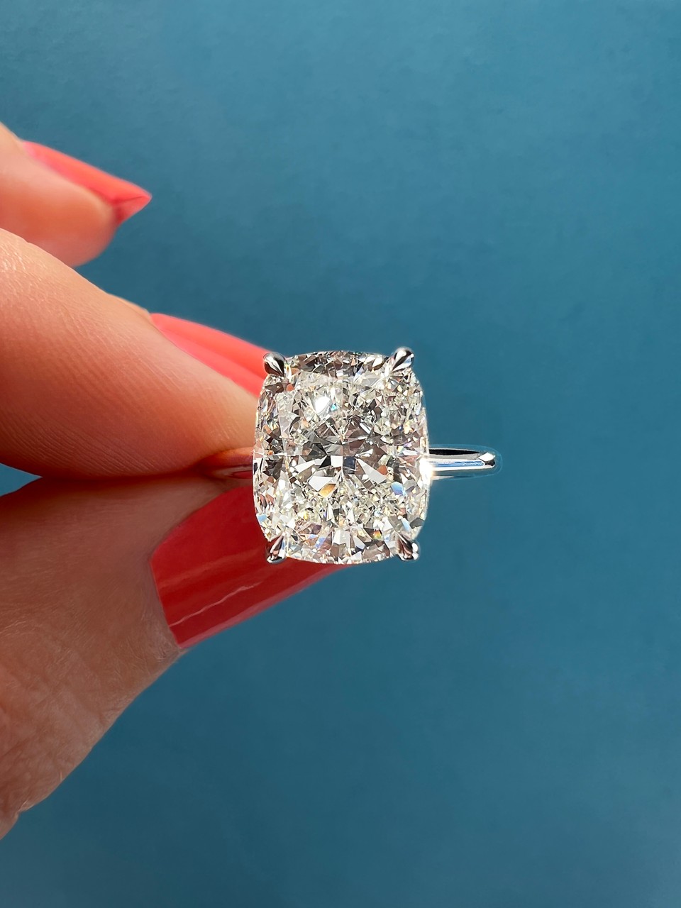 Promise ring vs Engagement ring: The difference you need to know | by  Lajoyajewelry | Medium